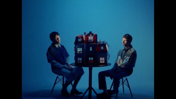 Kendall Peña y Esteman colaboran en “Maldita canción (de pop)”