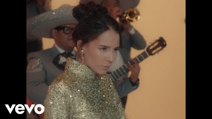 Escucha lo más nuevo de Majo Aguilar “Se me olvido otra vez”